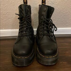 Jadon Pisa Leather Doc Martens